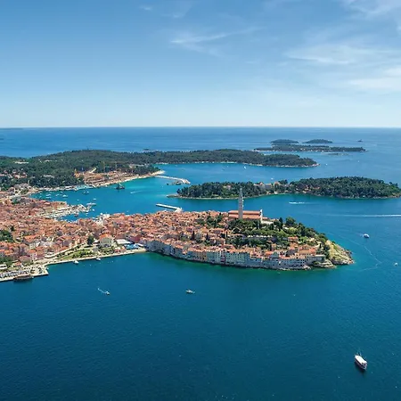 Appartement Amazing In With Wifi Rovinj